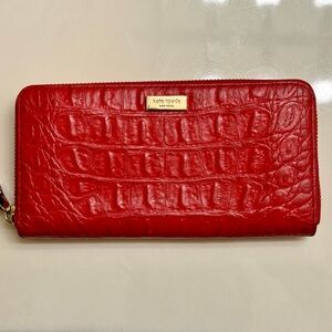 Kate Spade Rialto Place Neda
Clutch Wallet Red Croc Emb
Leather